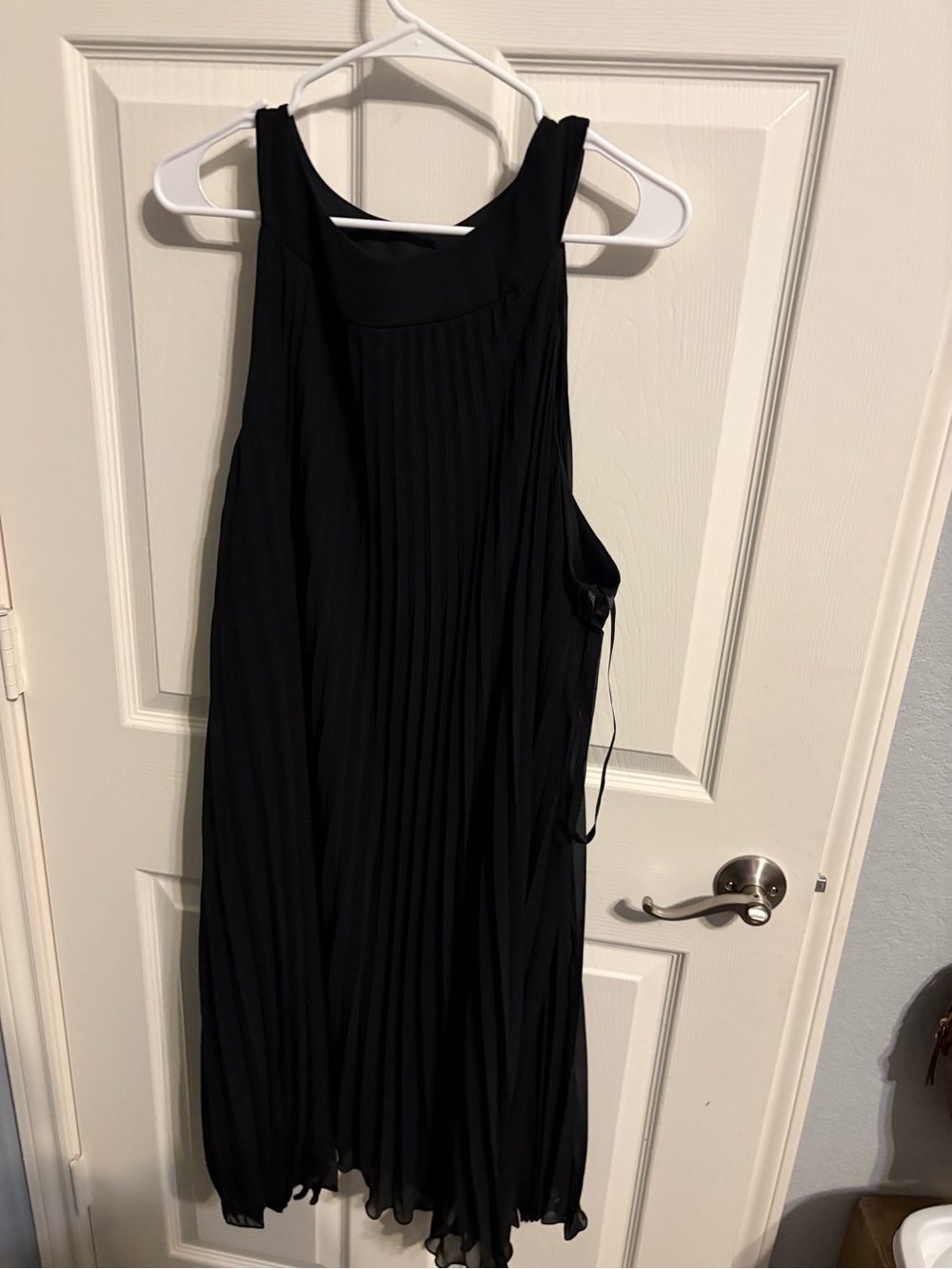 458- NWT Lane Bryant Black Pleated Sleeveless Midi Dress